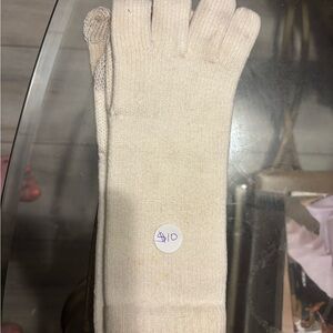 Cream Knit Gloves